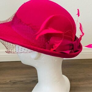 Michael Howard 100% wool hat